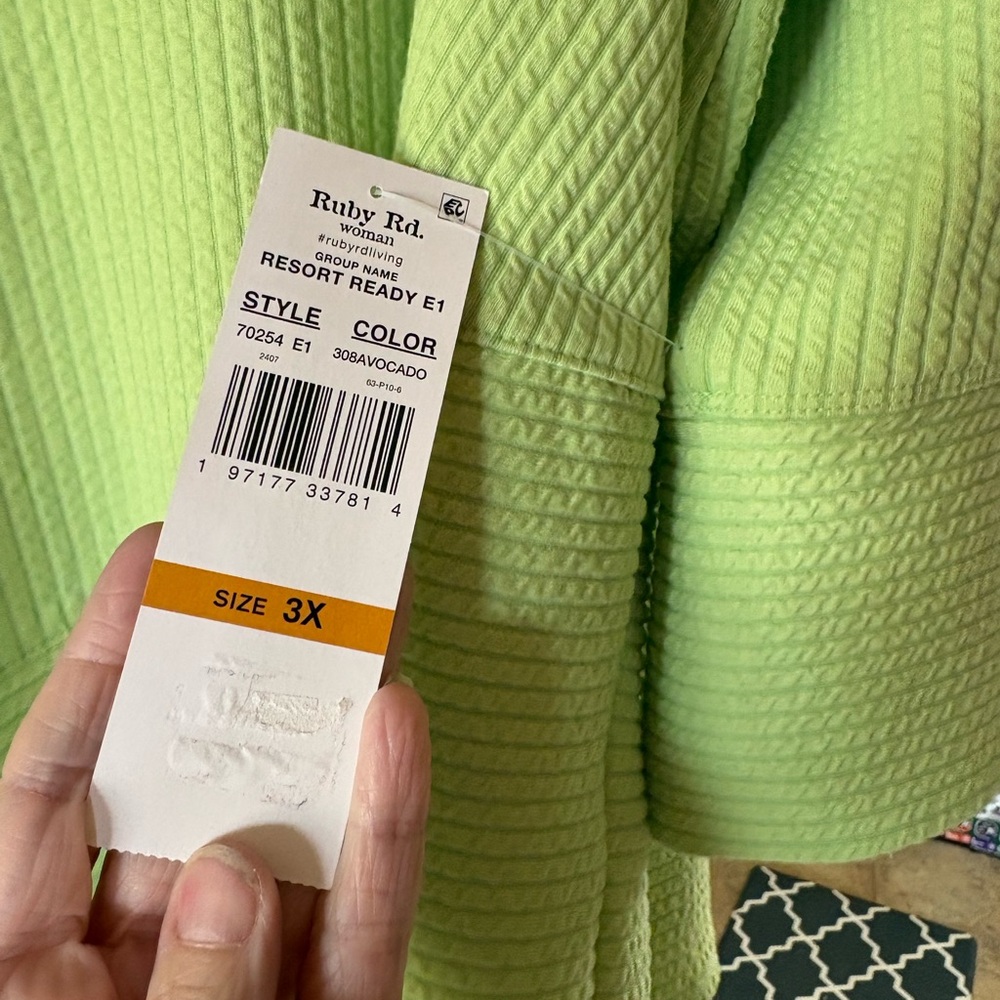 Ruby Rd. Light Green Textured Tunic NWT - image 3
